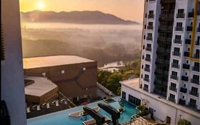 Mesahill Nilai 2 Room Condo - Fast Wifi, Amazing Pool & Tv